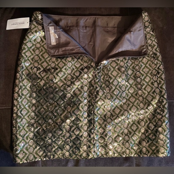 Banana Republic Green & Gold Geometric Sequined Skirt | 4 - Picture 5 of 8